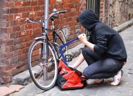 Cum-să-protejezi-bicicleta-împotriva-furtului-260x188.jpg