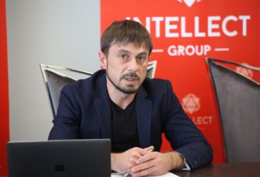 ian-lisnevshi-370x251.jpg