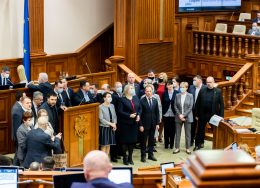 B5I3787web-2048-Sedinta-Parlamentului-260x188.jpg
