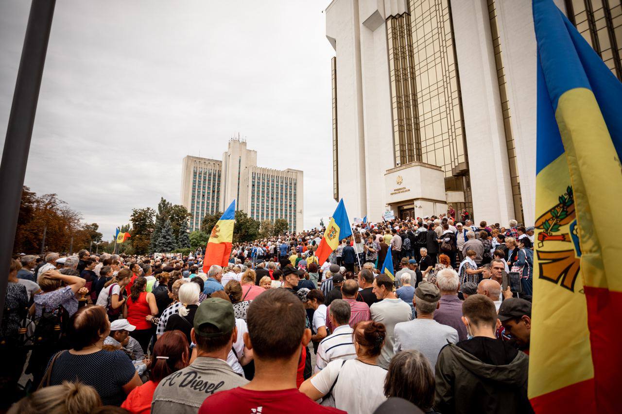 Решение молдавии. Протесты в Молдове Шор. Протесты в Молдове сейчас.