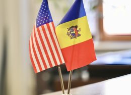 US-Moldova-flags-1-260x188.jpg