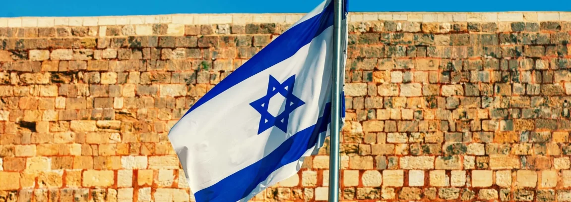 israel-flag-meaning-2-scaled-1-1151x408.webp