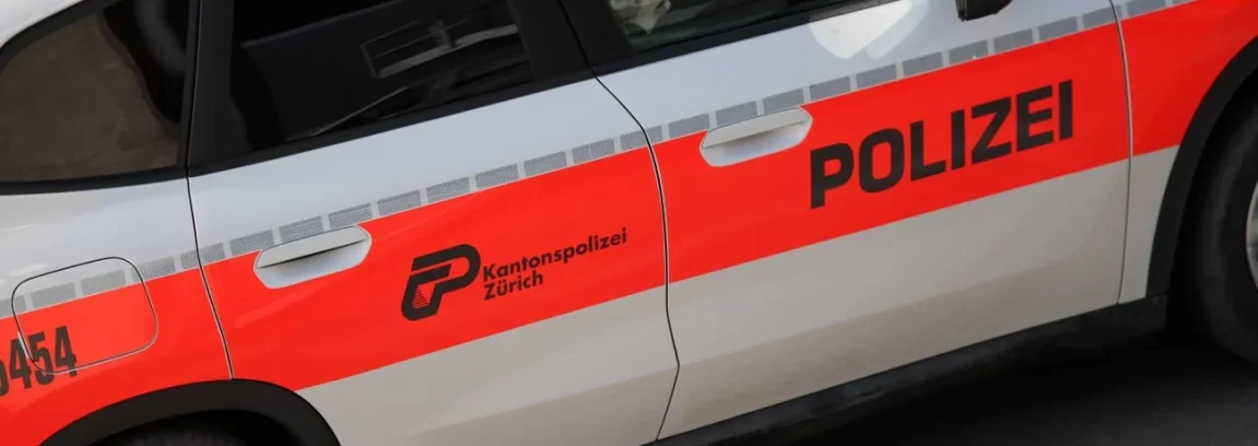 masina-de-politie-in-cantonul-elvetian-zurich-1151x408.webp