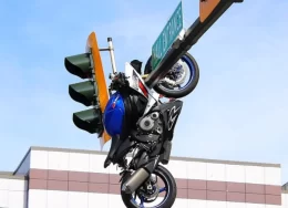 moto-Canada-900x505.png-260x188.webp