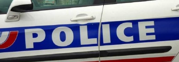 masina-politie-franta-571x200.jpg