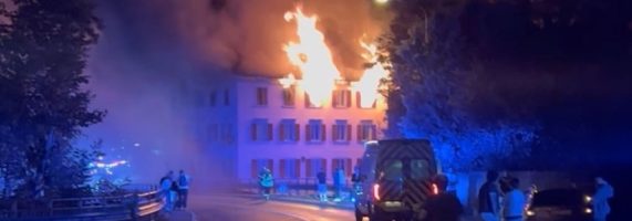 elvetia-incendiu-thusis-tw-571x200.jpg